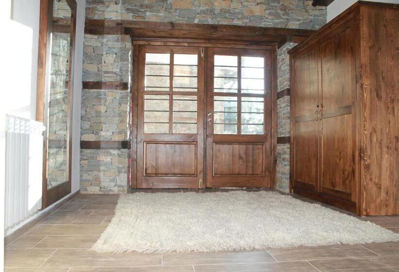 בית, חדר שינה 1, Leshtenski Perli