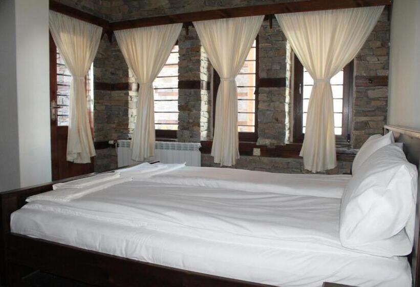 בית, חדר שינה 1, Leshtenski Perli