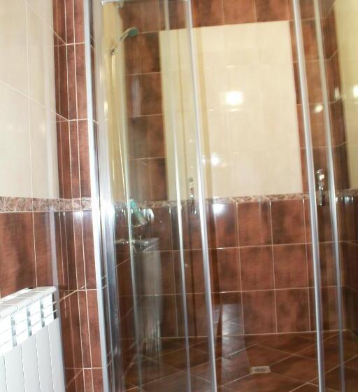 חדר סטנדרט, Leshtenski Perli