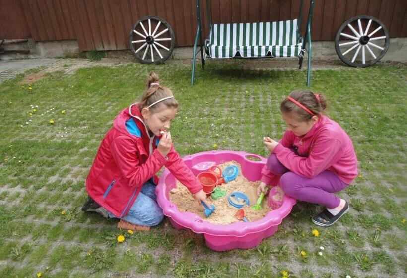 Апартаменты 1 Спальня, Penzión Antónia