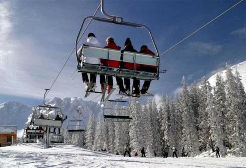 Апартаменты 3 Спальни, Penzión Antónia