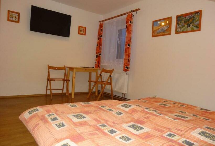 Номер Стандарт, Penzion Na Rozcestí