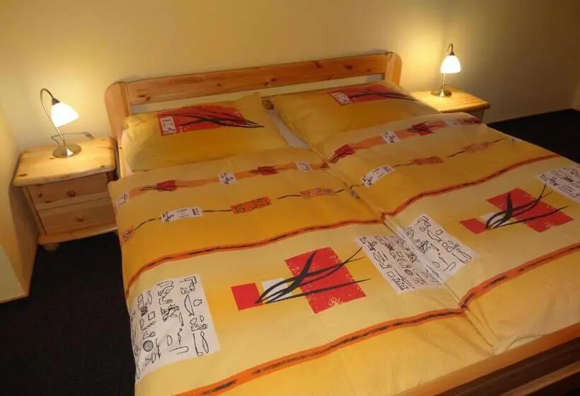 スタンダード４人部屋, Penzion Na Rozcestí