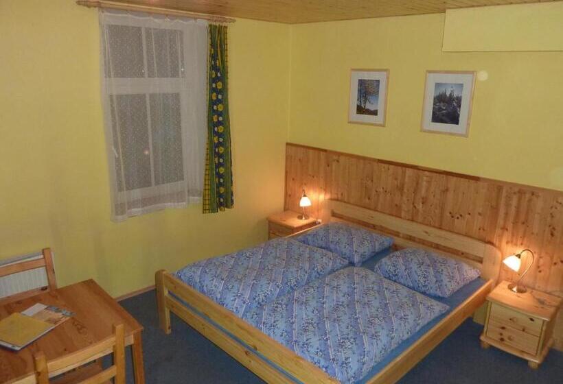 Номер Стандарт Трехместный, Penzion Na Rozcestí