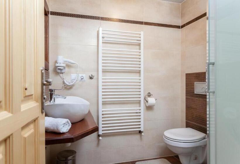 Семейный Номер Вид на Сад, Penzión Goraľka