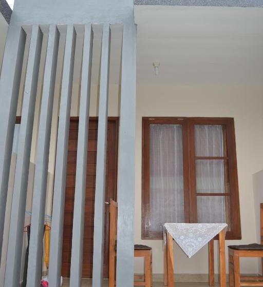 חדר סטנדרט, Sakha House