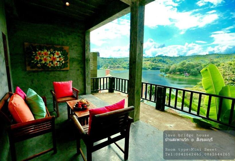 Полулюкс с Видом, Love Bridge House บ้านสะพานรัก