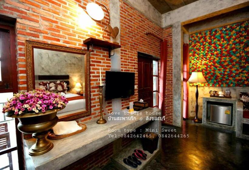 סוויטת ג'וניור םע נוף, Love Bridge House บ้านสะพานรัก