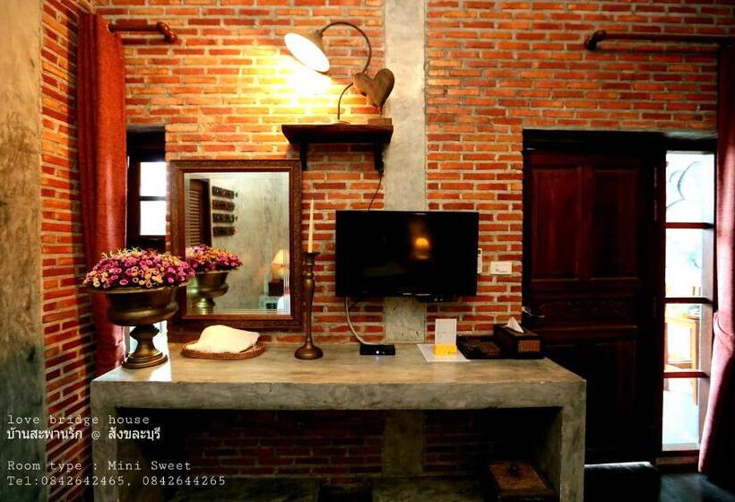 סוויטת ג'וניור םע נוף, Love Bridge House บ้านสะพานรัก
