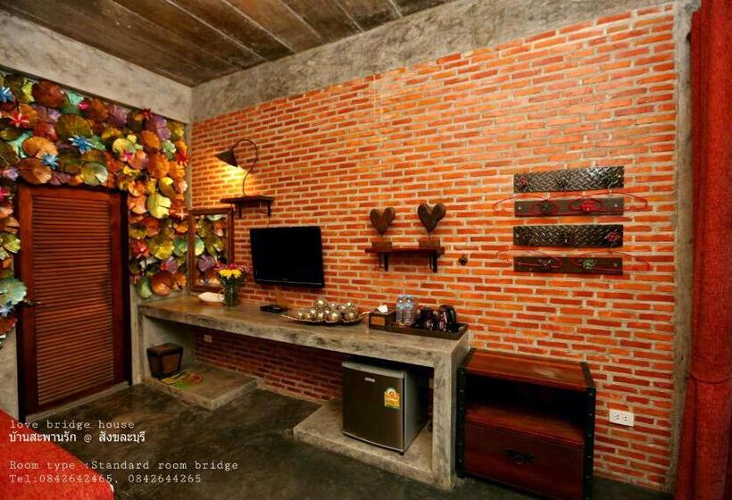 חדר סטנדרט נוף לנהר, Love Bridge House บ้านสะพานรัก
