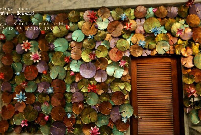 חדר סטנדרט נוף לנהר, Love Bridge House บ้านสะพานรัก