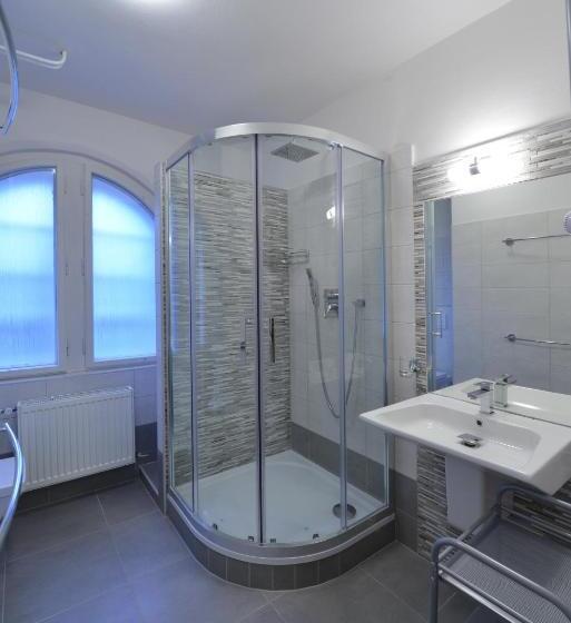 استودیو خانوادگی, Wellness Pension Fulda černý Důl