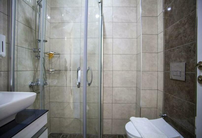 اتاق استاندارد با بالکن و چشم‌انداز دریا, Demyra Boutique