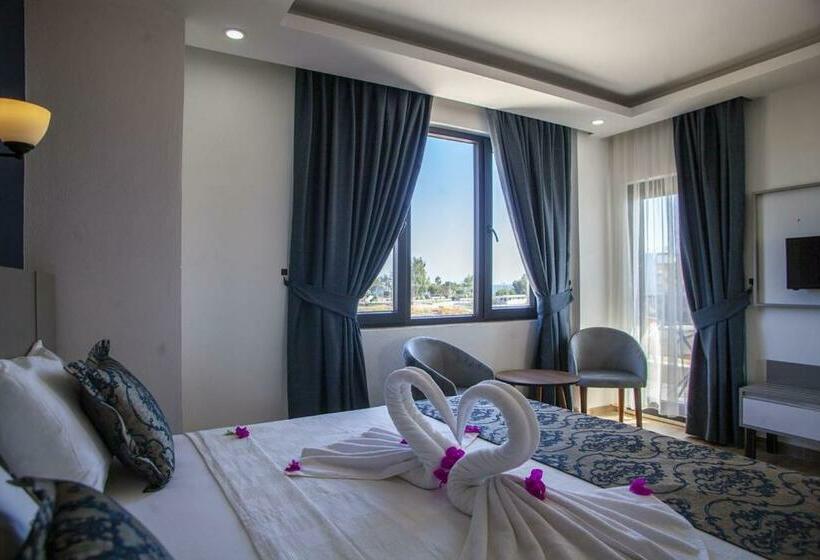 اتاق استاندارد با بالکن و چشم‌انداز دریا, Demyra Boutique