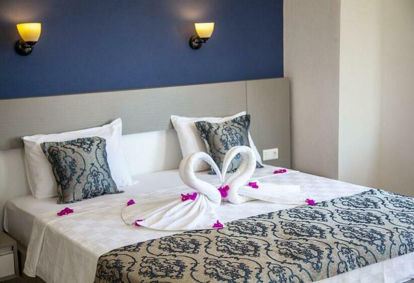 اتاق استاندارد با بالکن و چشم‌انداز دریا, Demyra Boutique