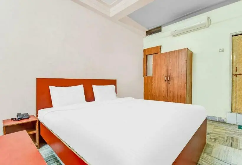 Classic Kolmen Hengen Huone, Capital O Honey
