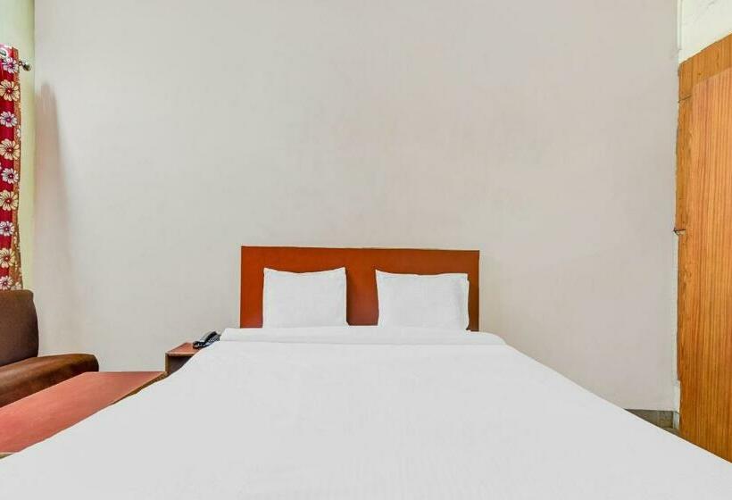 غرفة كلاسيكية ثلاثية, Capital O Honey