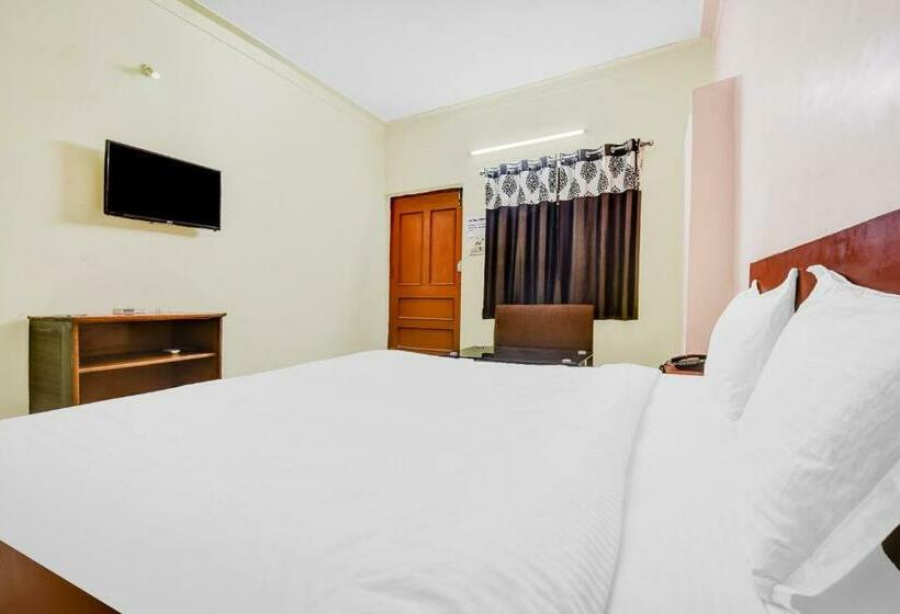 غرفة كلاسيكية ثلاثية, Capital O Honey