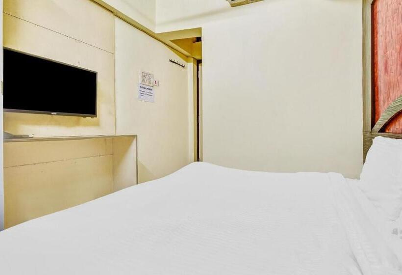 غرفة كلاسيكية ثلاثية, Capital O Honey