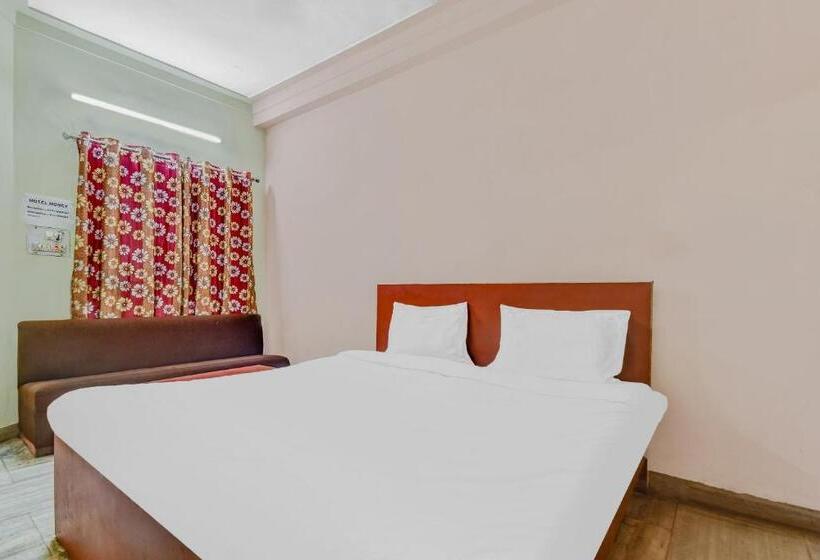 غرفة كلاسيكية ثلاثية, Capital O Honey