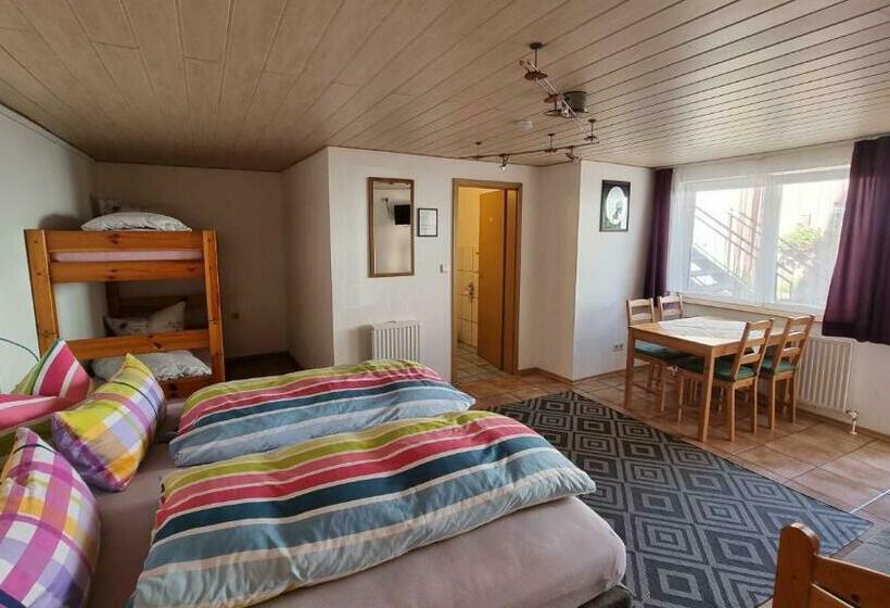 패밀리 룸, Gaestehaus Gravell