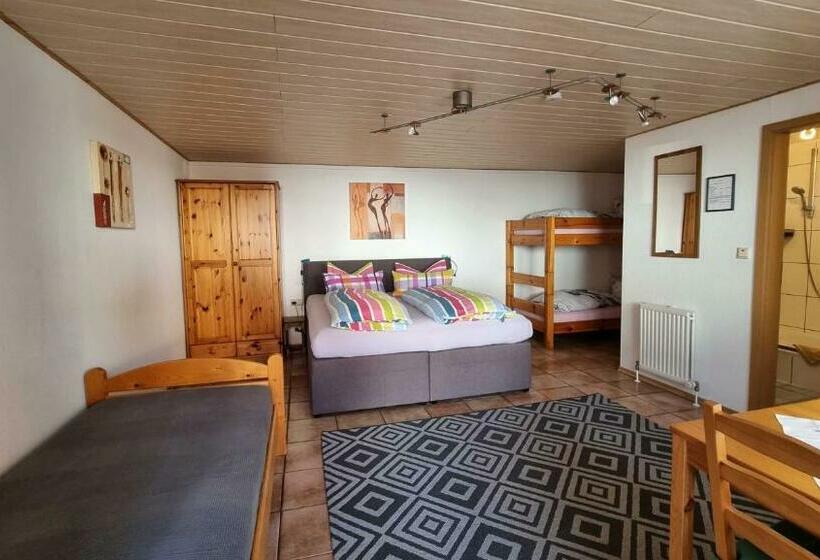 ファミリールーム, Gaestehaus Gravell