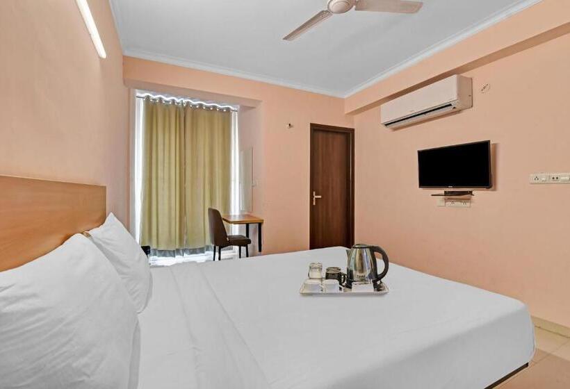 Трехместный Номер Классика, O Townhouse