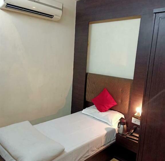 غرفة قياسية فردية, V.i.p. Regency