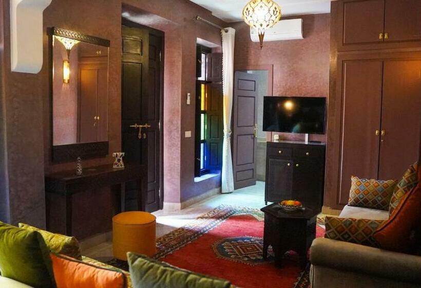سوییت اجرایی, Riad Sultan Suleiman