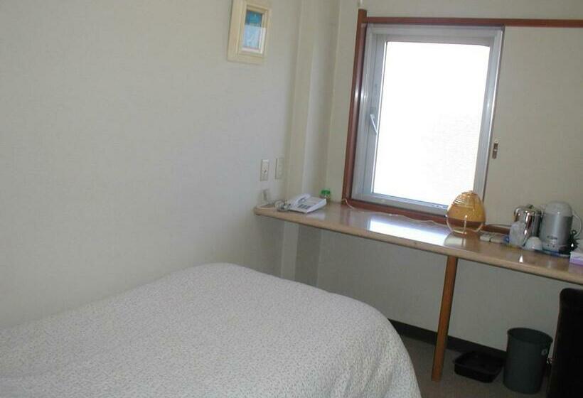 Cameră Standard Individuală, ビジネスホテル六号