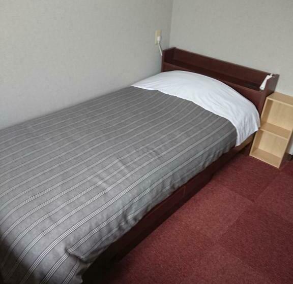 Cameră Standard Individuală, ビジネスホテル六号