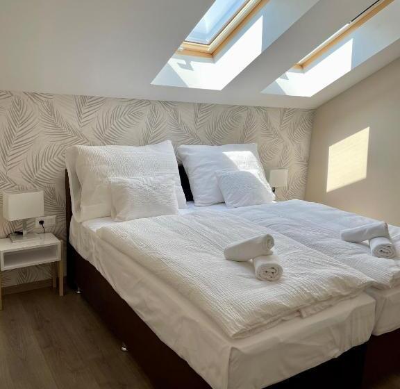 デラックスルーム, Eprespark Panzió