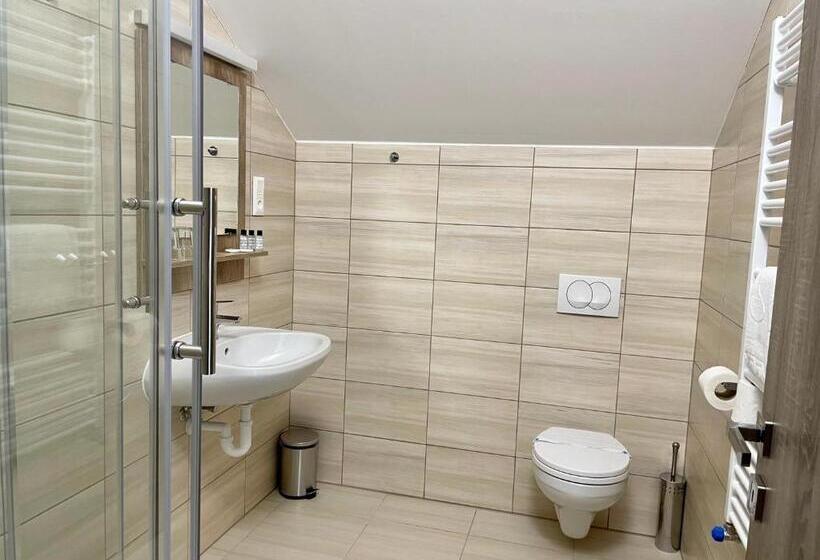 デラックスファミリールーム, Eprespark Panzió