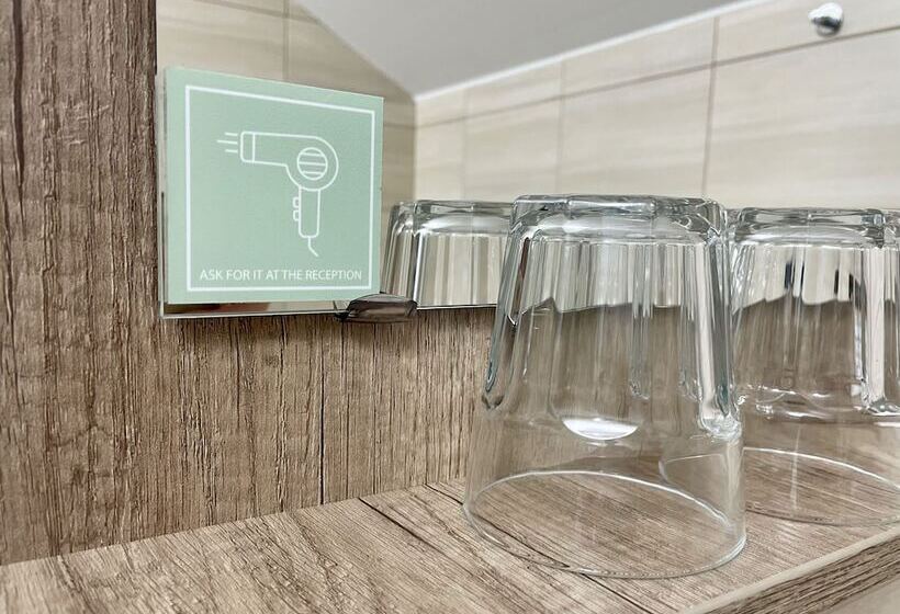 スタンダードシングルルーム, Eprespark Panzió