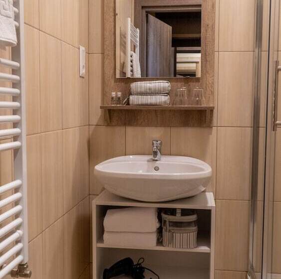 スタンダードルーム, Eprespark Panzió