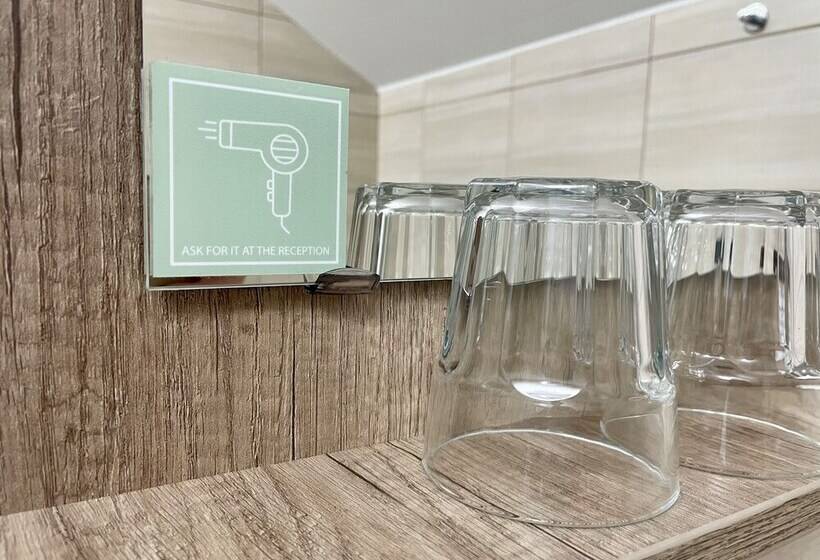 デラックスルーム, Eprespark Panzió