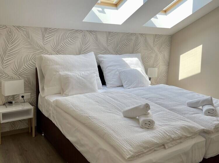 デラックスルーム, Eprespark Panzió