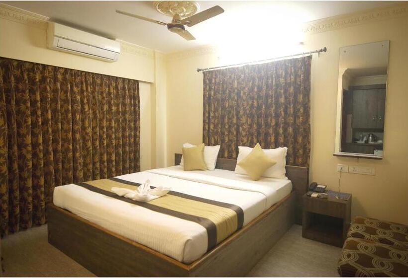 Номер Deluxe, Apples Balaji Inn