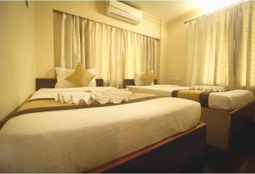 Номер Deluxe, Apples Balaji Inn