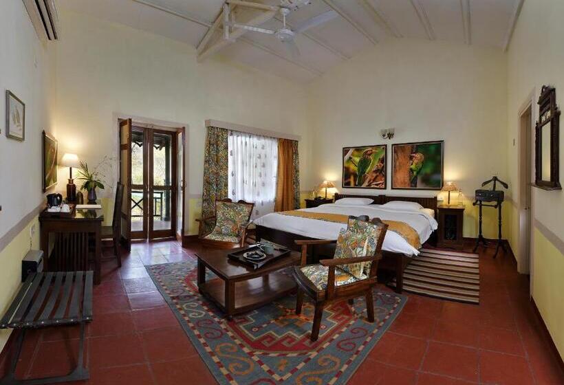 标准间带江景, Neemrana S Glasshouse On The Ganges