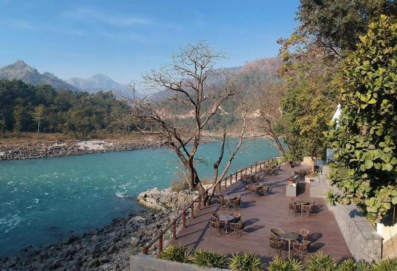 标准间带江景, Neemrana S Glasshouse On The Ganges