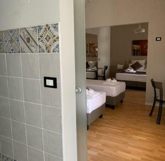 Standard Neljän Hengen Huone, Domus Fieschi Rooms