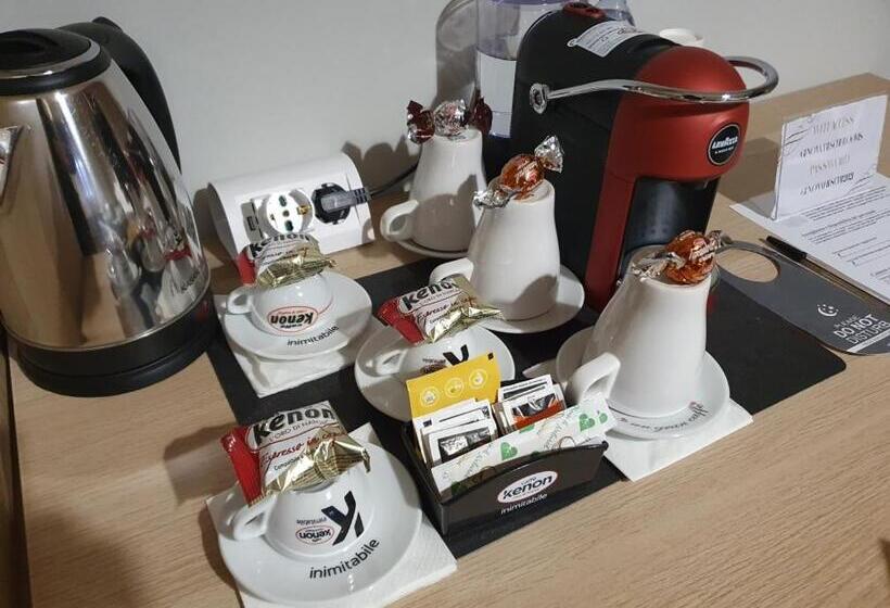 Standard Kolmen Hengen Huone, Domus Fieschi Rooms