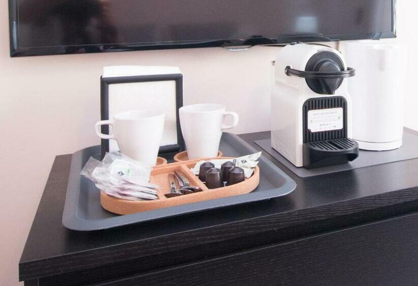 غرفة قياسية مزوَّدة بشُرفة, Bet Apartments Canovas Rooms