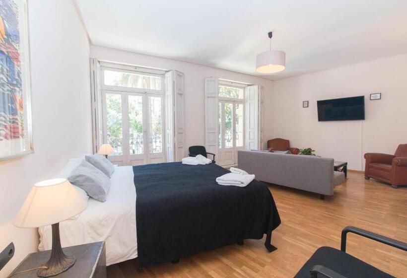 غرفة قياسية مزوَّدة بشُرفة, Bet Apartments Canovas Rooms