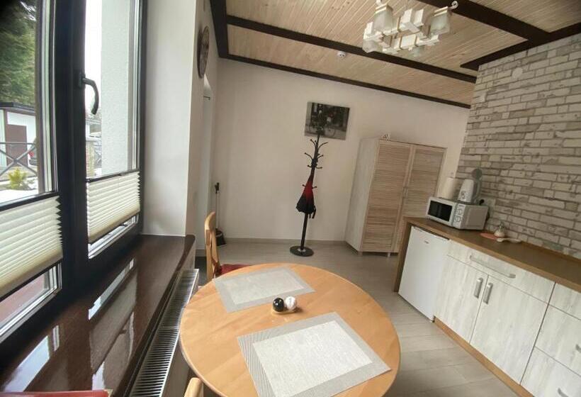 آپارتمان 1 خوابه, феєрія лісу