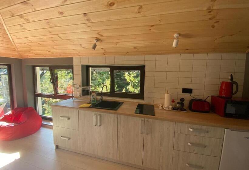 کلبه ییلاقی, феєрія лісу