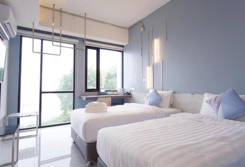 Номер Стандарт с Балконом, Abizz Hotel Kwanphayao