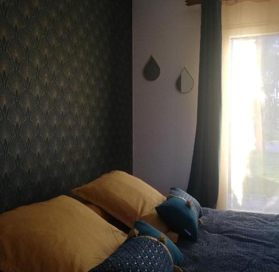 חדר סטנדרט נוף לבריכה, Le Clos Du Chêne