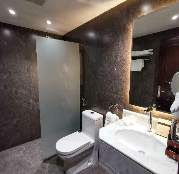 جناح جونيور, فندق امان احد رفيدة